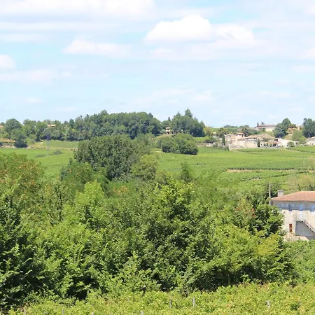 Les Charmes De Vincent - Le Loft Cabernet Bed & Breakfast *